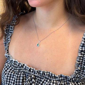 Green Emerald Teardrop Diamond Necklace