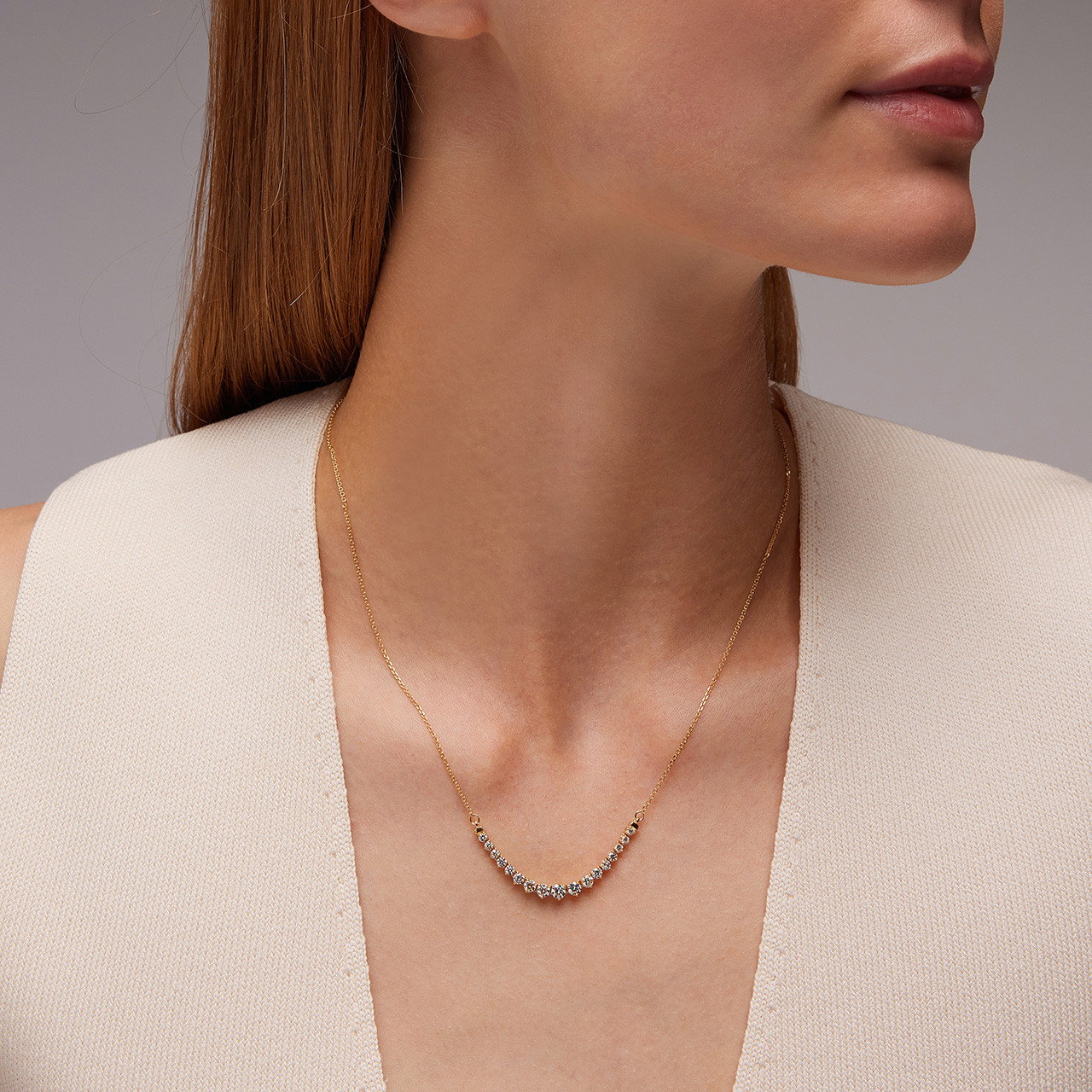 Graduated Round Diamond Necklace