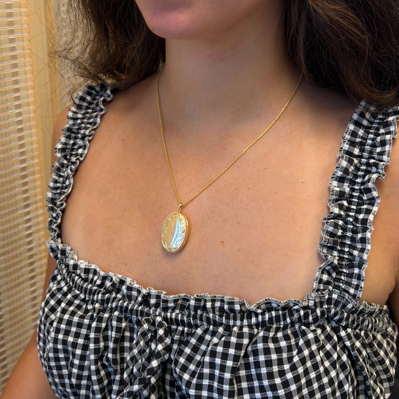 Vintage-Inspired Gold Oval Locket