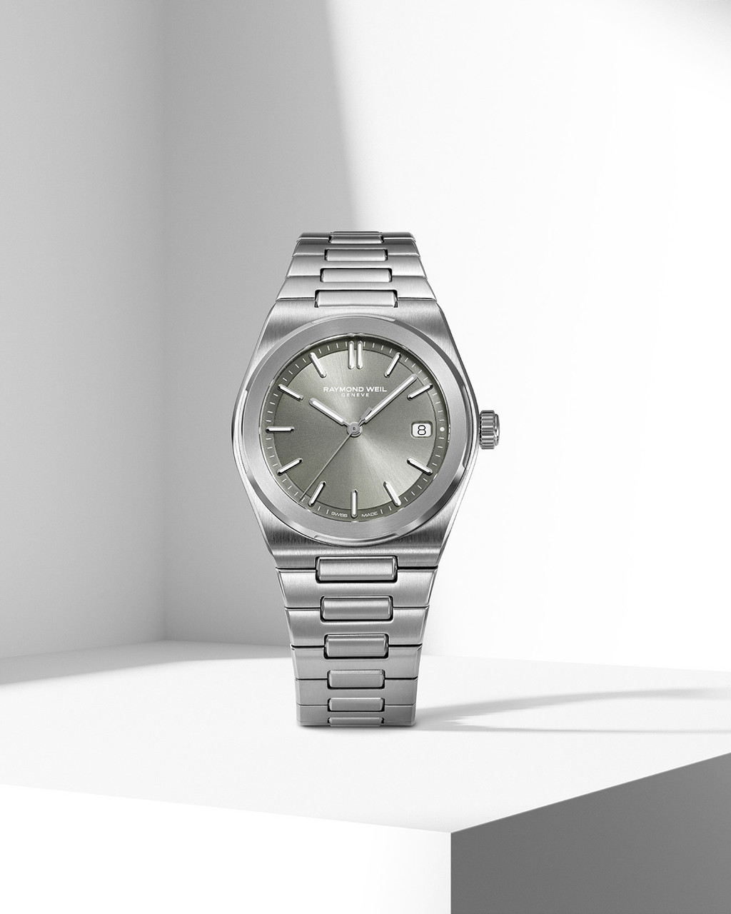 Raymond Weil A.R.T. 30 Sage Green Dial Watch | Stainless Steel 1