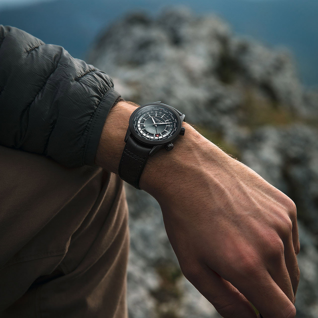 Raymond Weil Freelancer GMT Worldtimer 41 Black Dial Watch | Black DLC