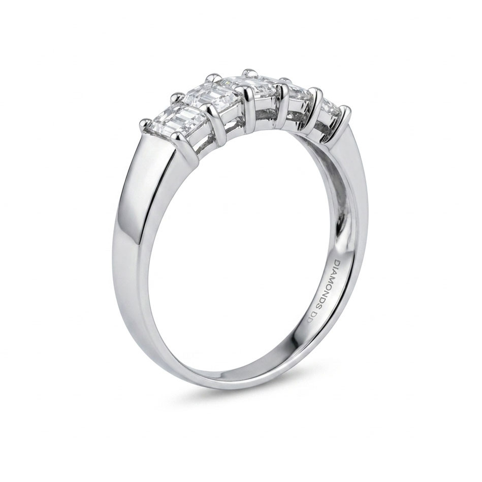 Emerald Cut Diamond Wedding Band (1.04tw) 1