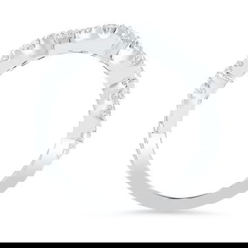 Graduated Diamond Open Twist Wedding Band