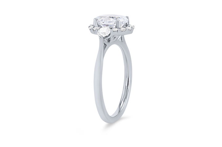 Platinum Oval Halo Solitaire Engagement Setting