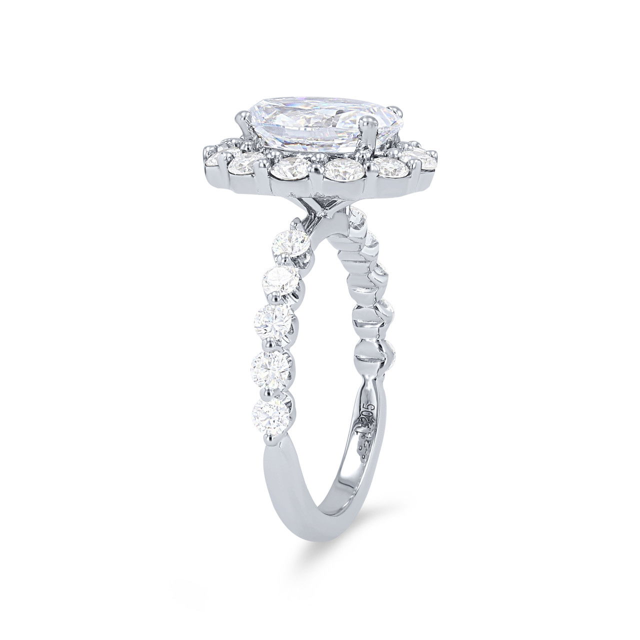 Luxe Oval Halo Engagement Setting