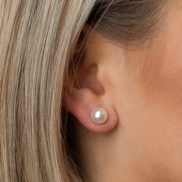 Freshwater Pearl Stud Earrings