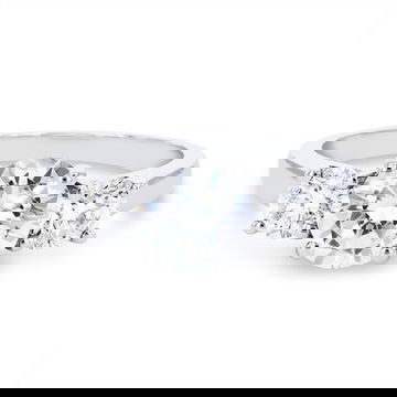 Three Stone Round Diamond Engagement Setting