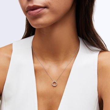 Diamond Circle Pendant Necklace In White Gold 14K