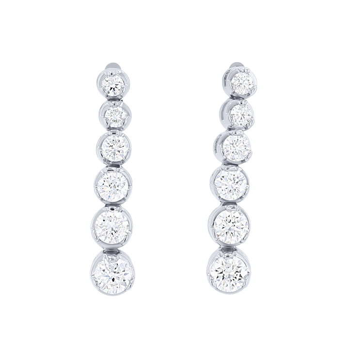 Graduated Diamond Drop Earrings In White Gold 14K