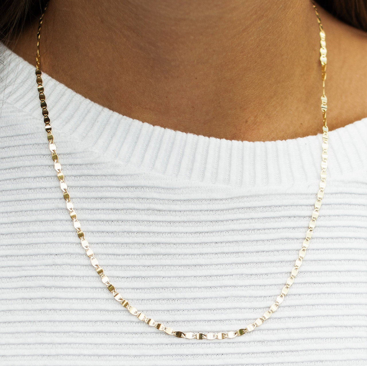 Gold 18 Inch Chain Necklace 1