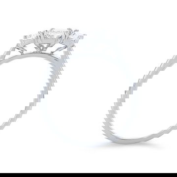 Classic Three Stone Oval Diamond Engagement Setting