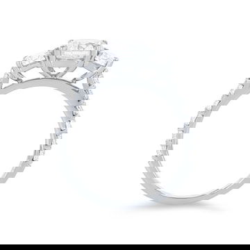 Three Stone Round Diamond Pave Engagement Setting