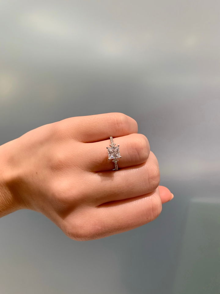 White Gold 14K Three Stone Princess Diamond Offset Engagement Setting
