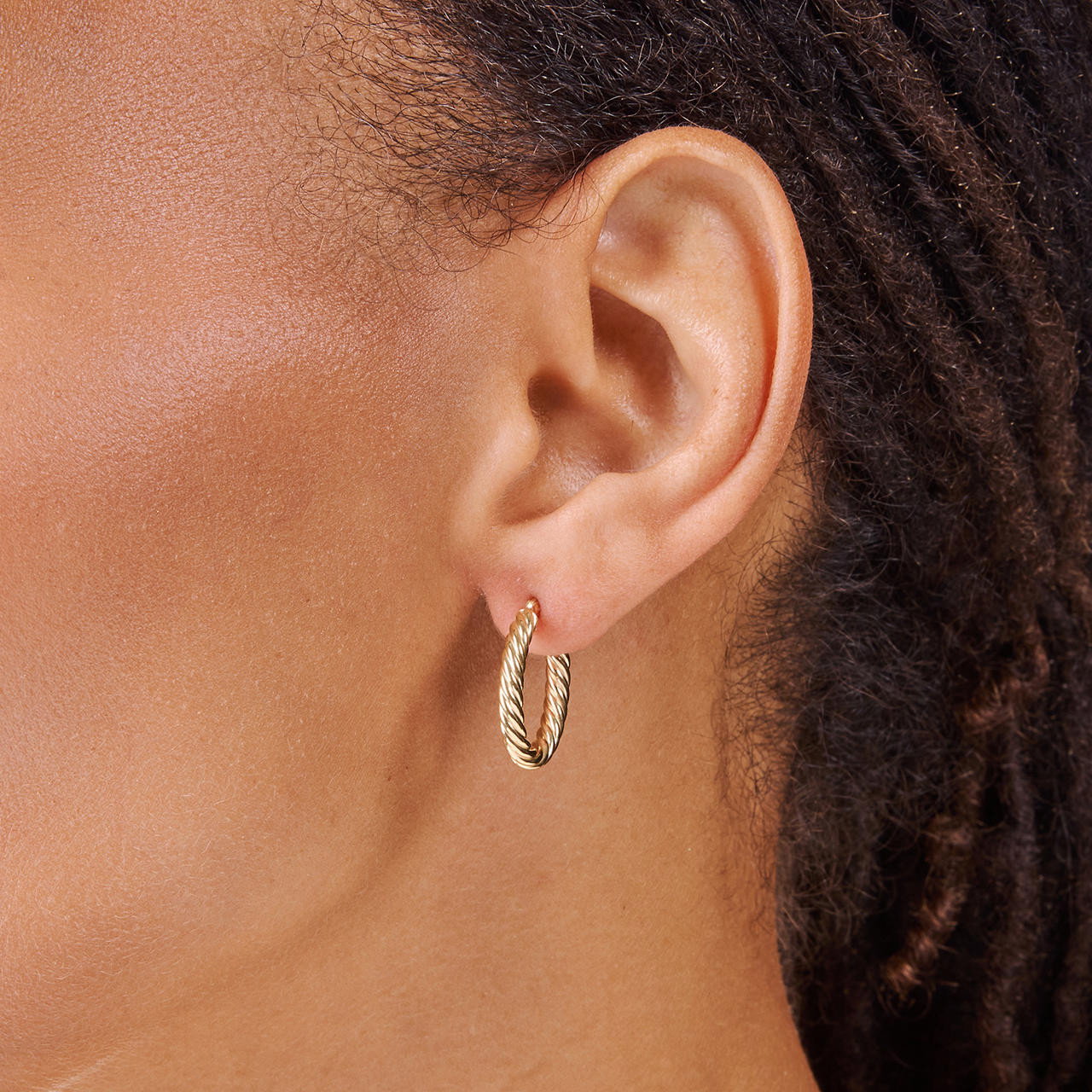 Gold Twist Oval Hoop Earrings