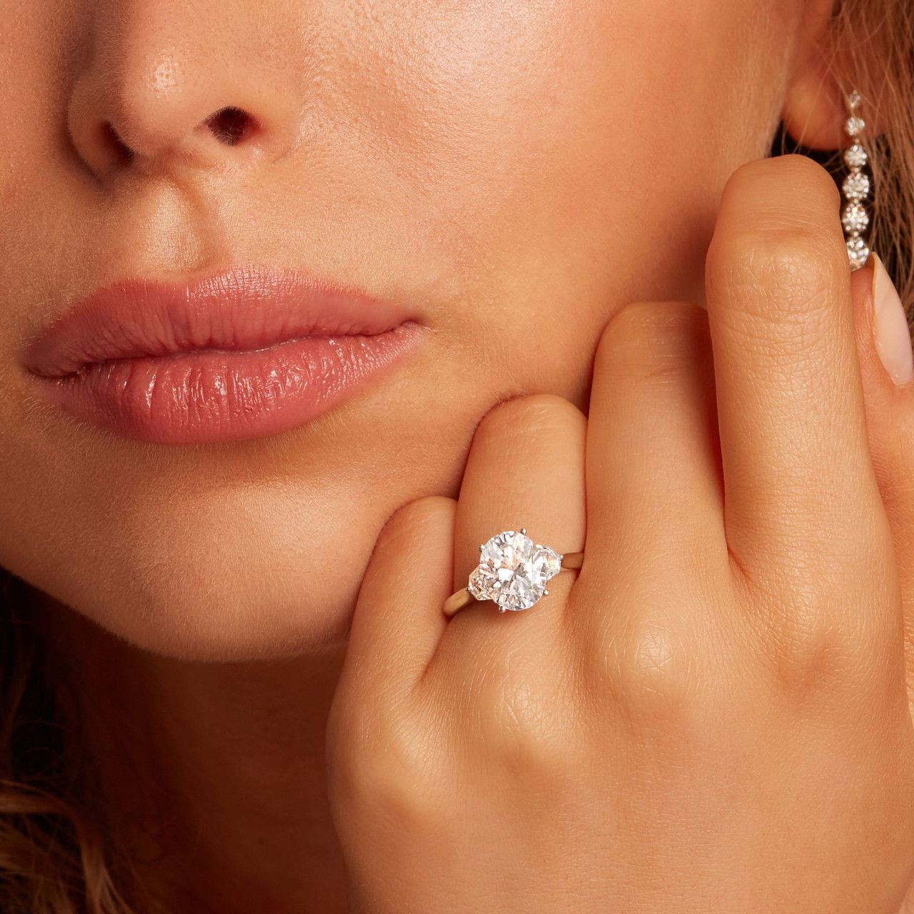 Three Stone Epaulette Diamond Engagement Setting