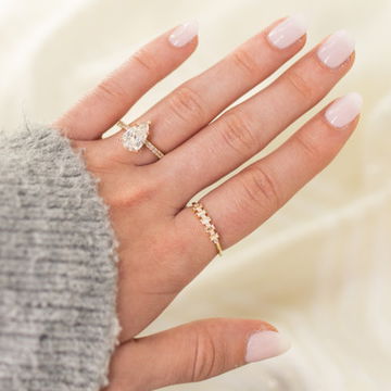 Alternating Vertical Baguette and Round Diamond Wedding Band