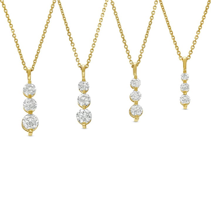 Graduated Three Stone Diamond Pendant Necklace In Yellow Gold 14K