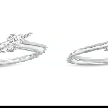 Round Diamond Solitaire Engagement Ring