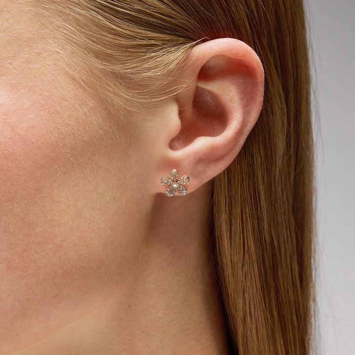 Floral Diamond Stud Earrings In White Gold 14K