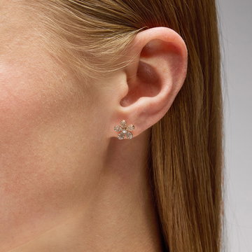 Floral Diamond Stud Earrings In White Gold 14K
