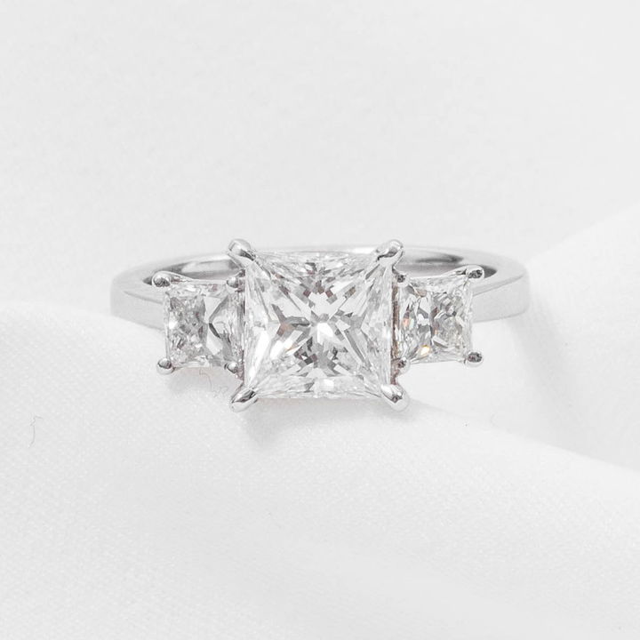 0.90 CT Princess E-SI1 GIA Diamond 3 Stone Engagement Ring