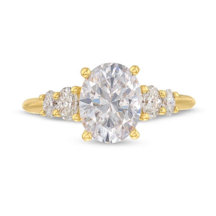 Yellow Gold 14K Graduated Oval Diamond Engagement Setting