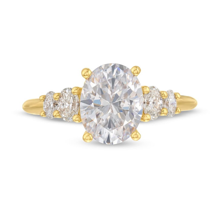 Graduated Oval Diamond Engagement Setting In Yellow Gold 14K