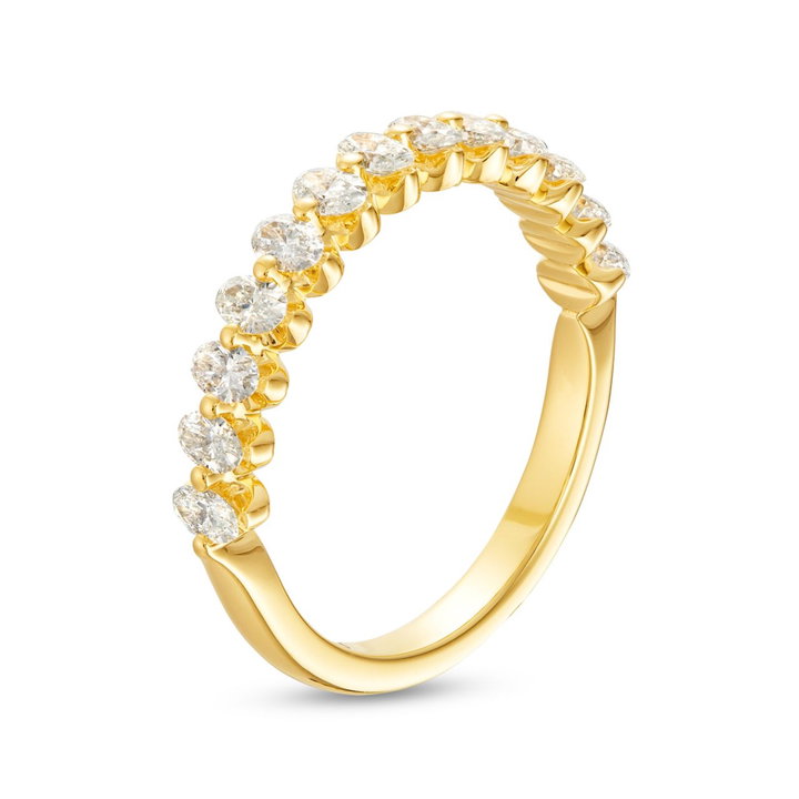 Single Prong Oval Diamond Wedding Band In Yellow Gold 14K