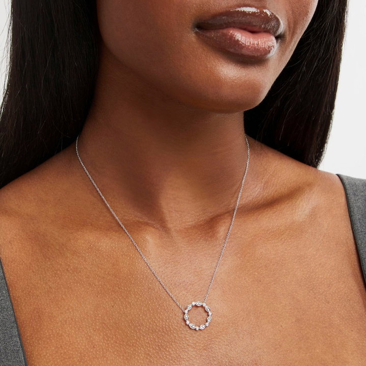 Verragio Nobility Diamond Circle Pendant In White Gold 18K