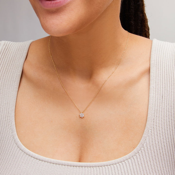Verragio Medium Diamond Star Pendant Necklace In Solid 18K Yellow Gold