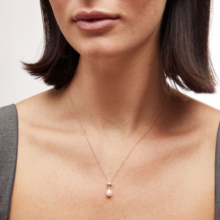 Three Stone Pearl Pendant Necklace