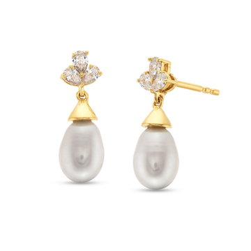 Three Stone Pearl Stud Earrings In Yellow Gold 14K