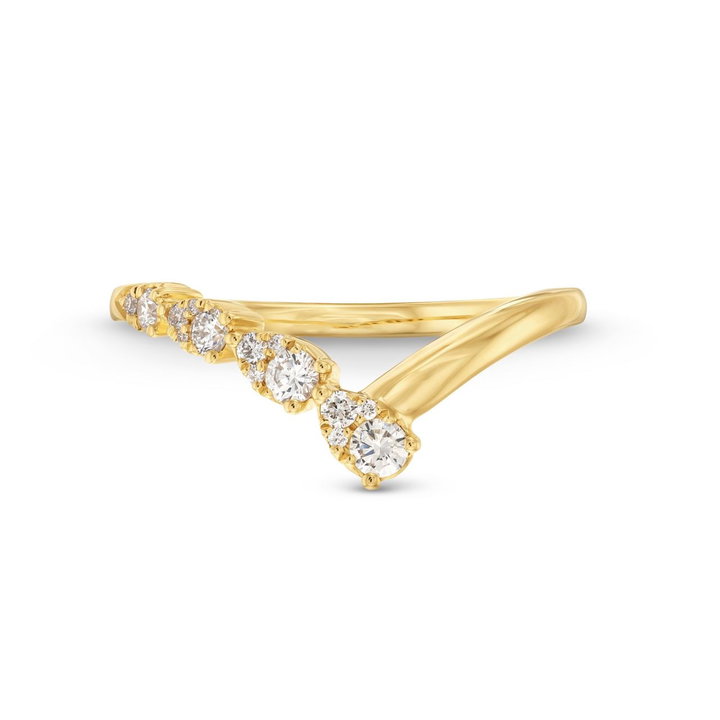 Graduated "V" Shape Diamond Wedding Band In Yellow Gold 14K