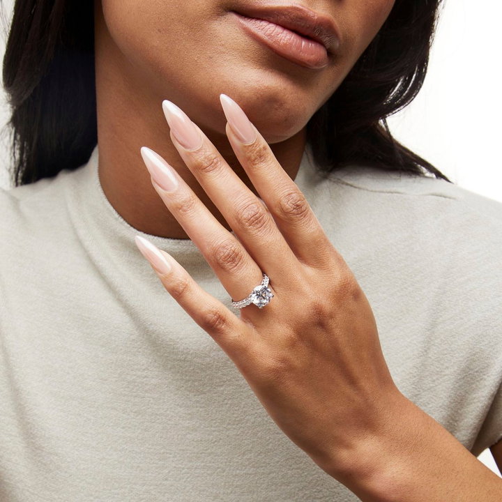 Simon G. Shared Prong Diamond Engagement Setting In Yellow Gold 18K
