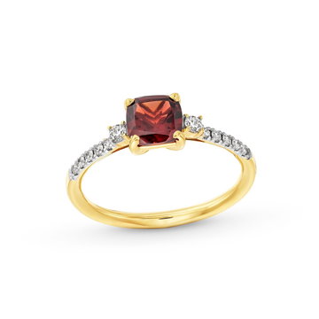 Red Garnet and Diamond  Ring In Yellow Gold 14K