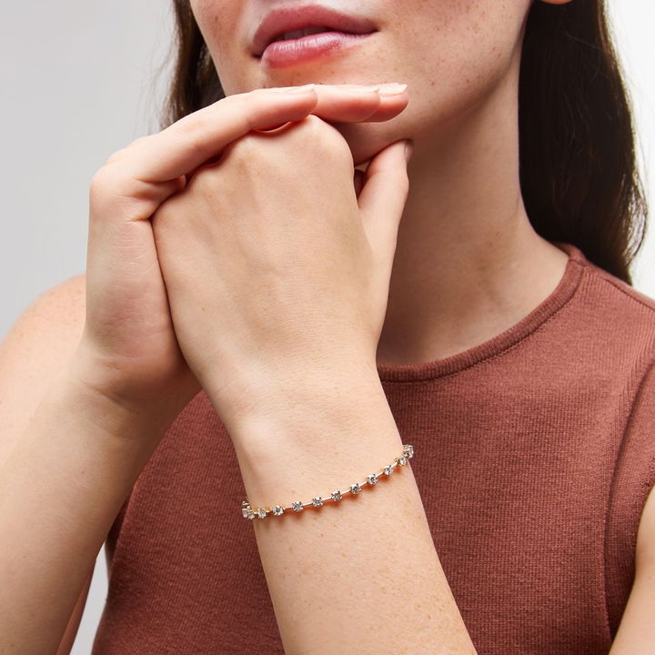 White Gold 14K Alternating Diamond Bar Bracelet