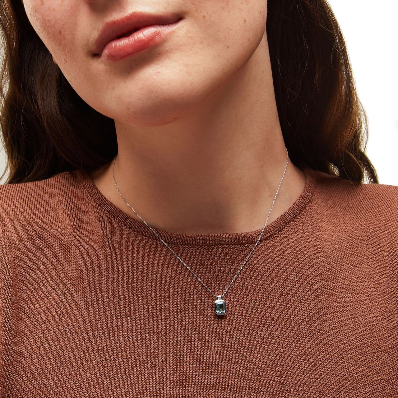 Emerald Cut Aquamarine Pendant Necklace 1
