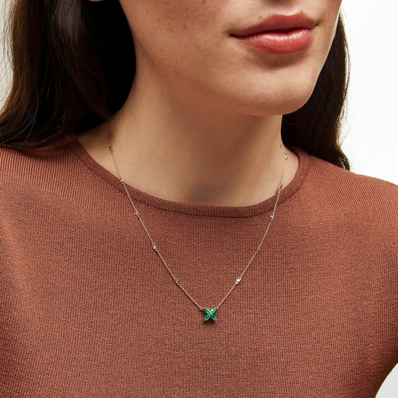 Green Emerald Floral Design Diamond Bezel Necklace 1
