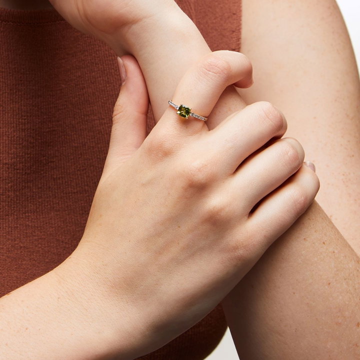 Peridot Stone Diamond Ring In Yellow Gold 14K