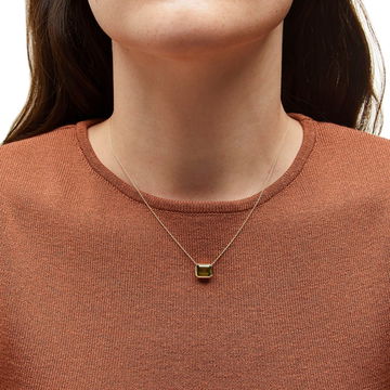 Peridot Bezel Pendant Necklace In Yellow Gold 14K