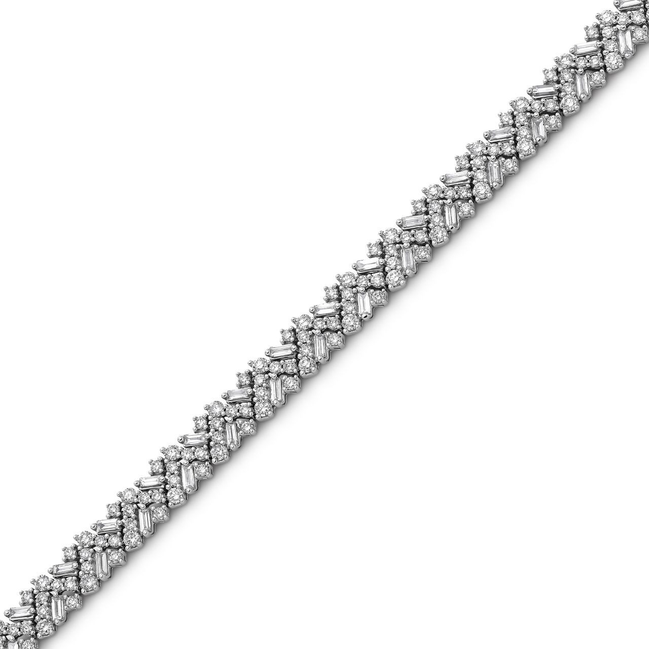 Round and Baguette Scattered Diamond Bracelet