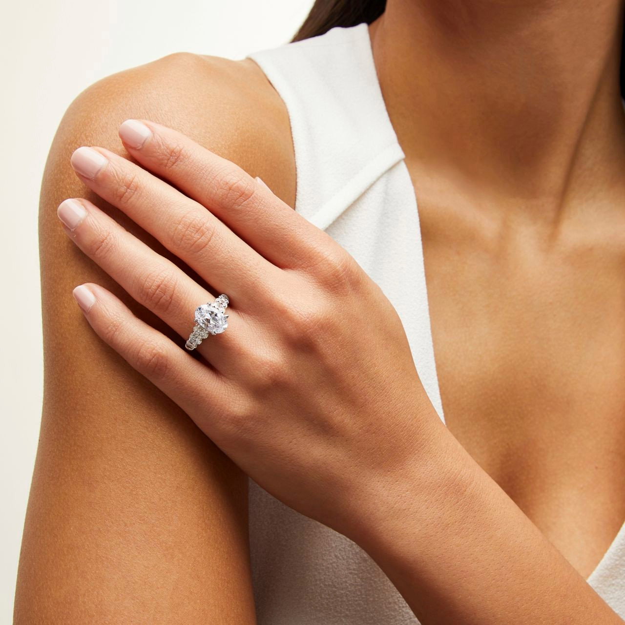 A. Jaffe Graduated Oval Diamond Engagement Setting 1