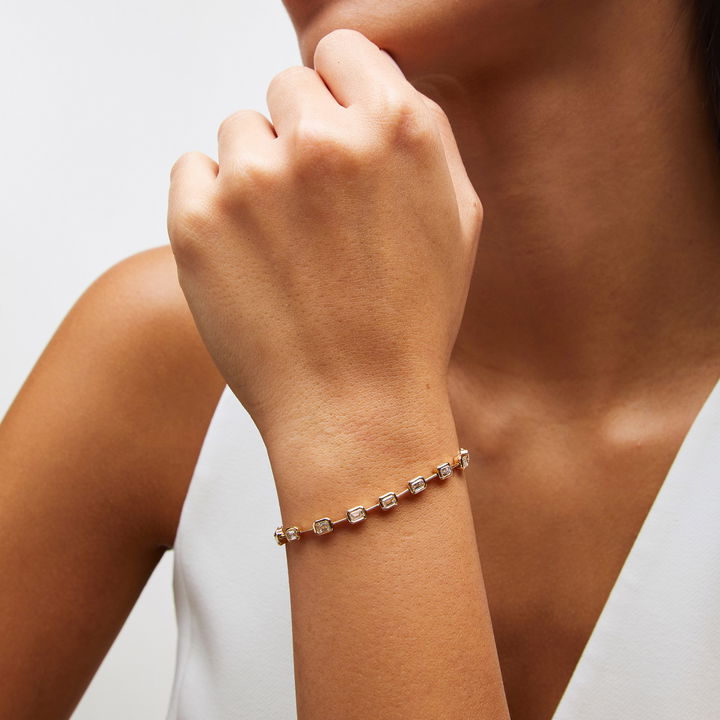 Rose Gold 18K Emerald Diamond Bezel Station Bracelet (3.10TW)