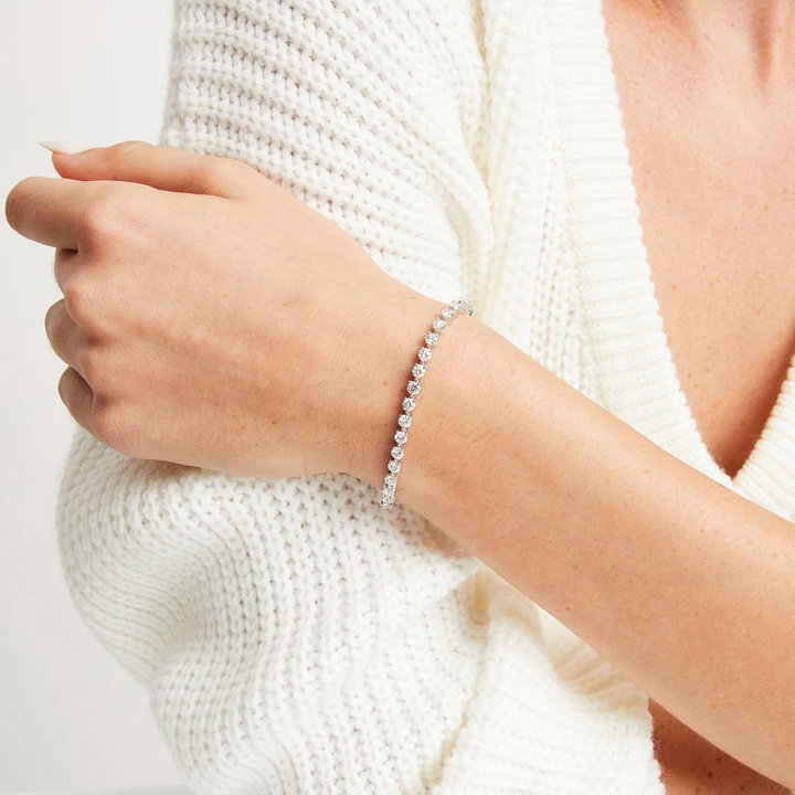 Round Diamond Tennis Bracelet In Solid 14K White Gold