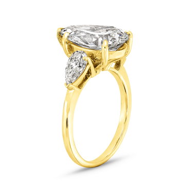 The Grace Engagement Ring In Yellow Gold 14K