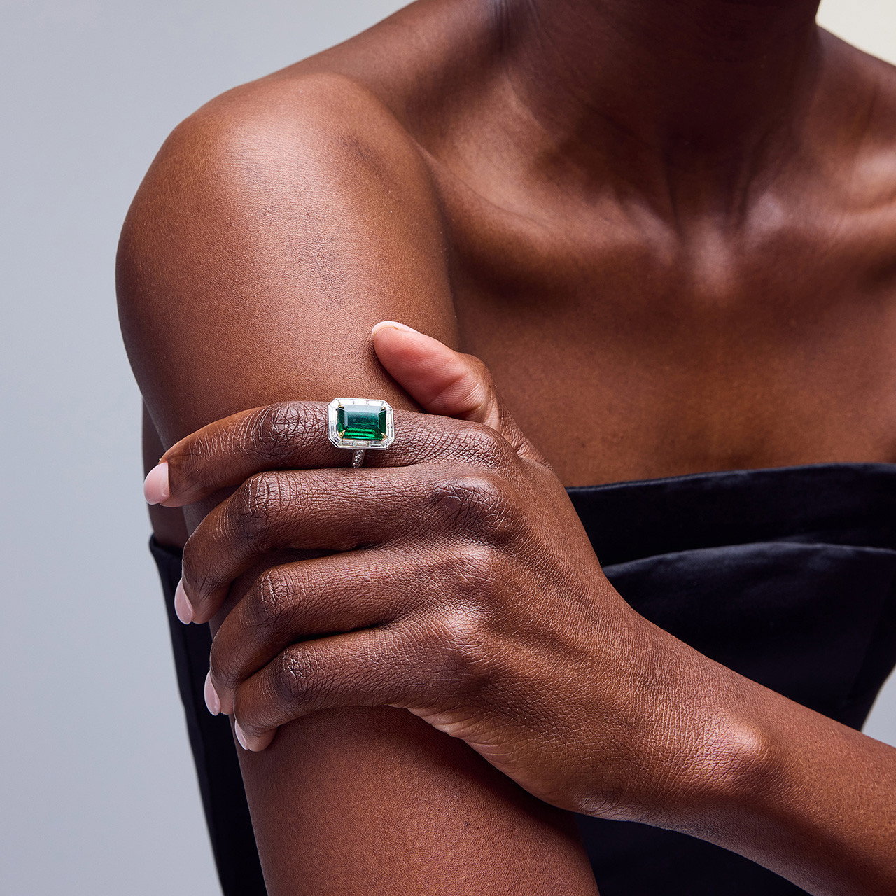 Green Emerald Halo Diamond Engagement Ring (3.38tw) 2