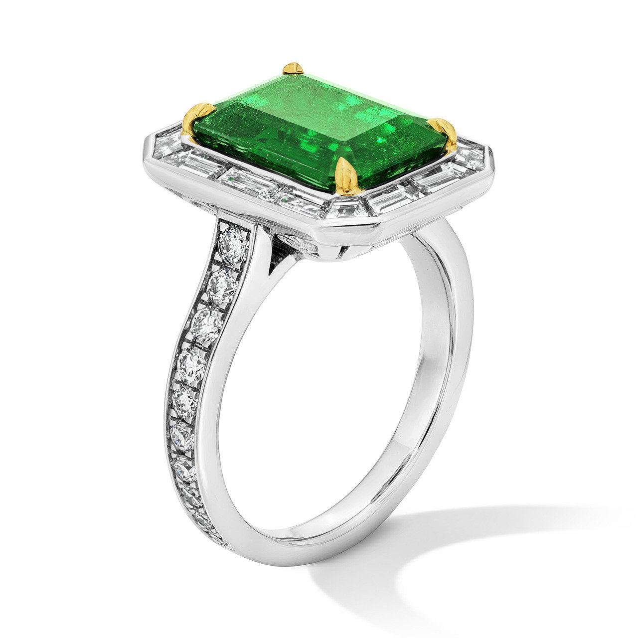 Green Emerald Halo Diamond Engagement Ring (3.38tw) 1