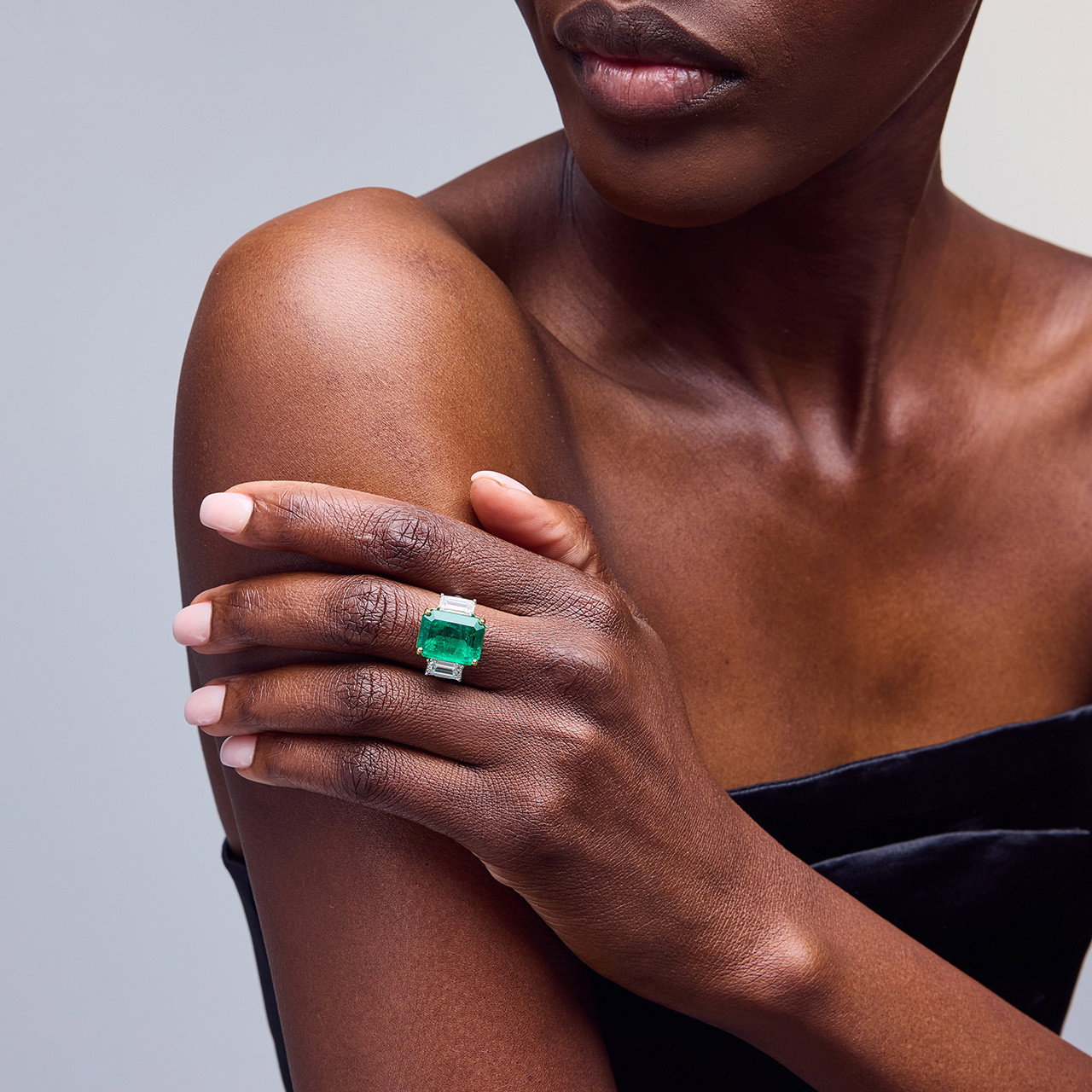 Green Emerald Three Stone Diamond Engagement Ring (7.23tw)