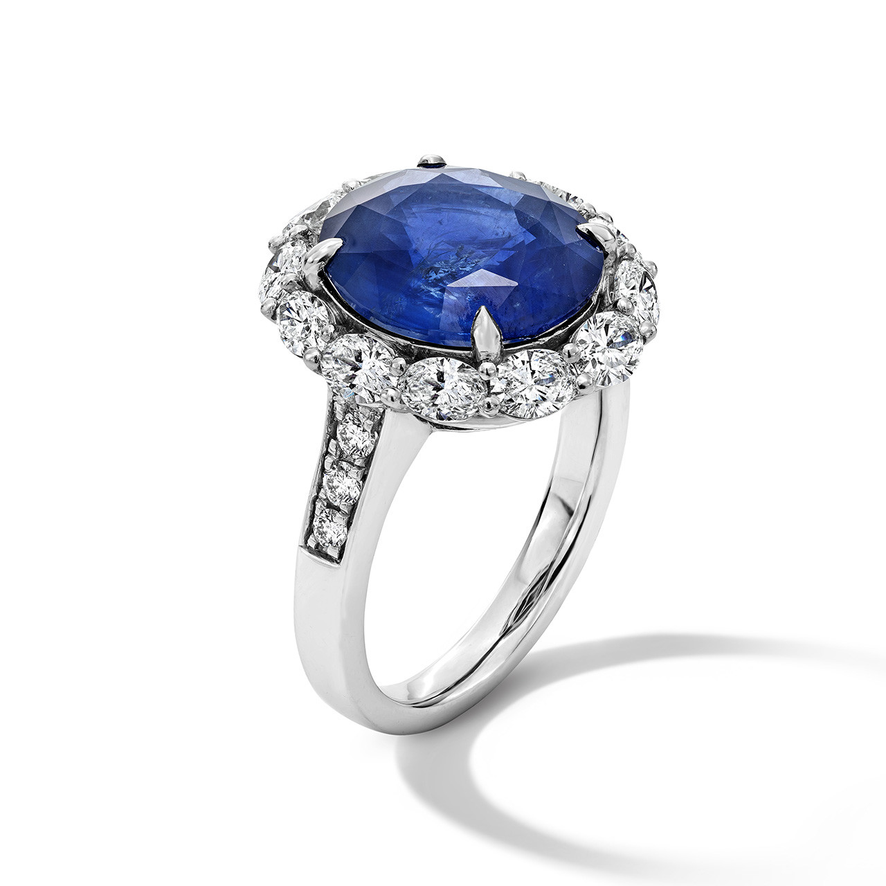 Oval Blue Sapphire Halo Diamond Engagement Ring (6.97tw)