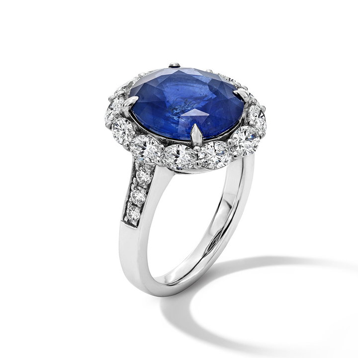 Oval Blue Sapphire Halo Diamond Engagement Ring (6.97tw)
